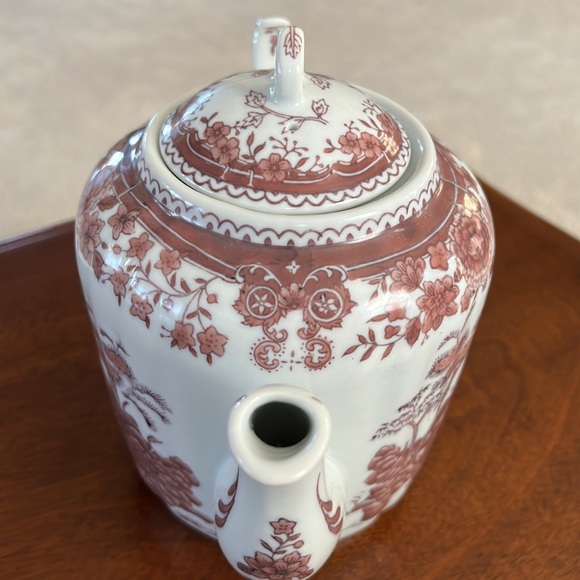 Bombay Asian Scenery Teapot - Picture 3 of 6